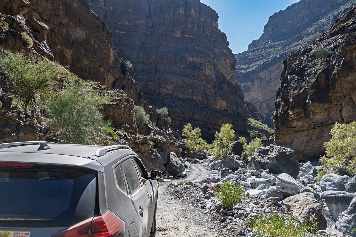 4x4 dans le Wadi Ghul à Oman